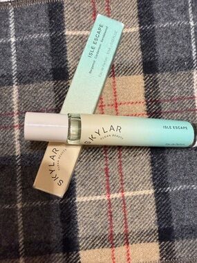 Skylar Isle Escape Eau de Parfum Rollerball - Mint Gradient
